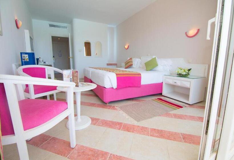 בית מלון כפרי Royal Tulip Taj Sultan