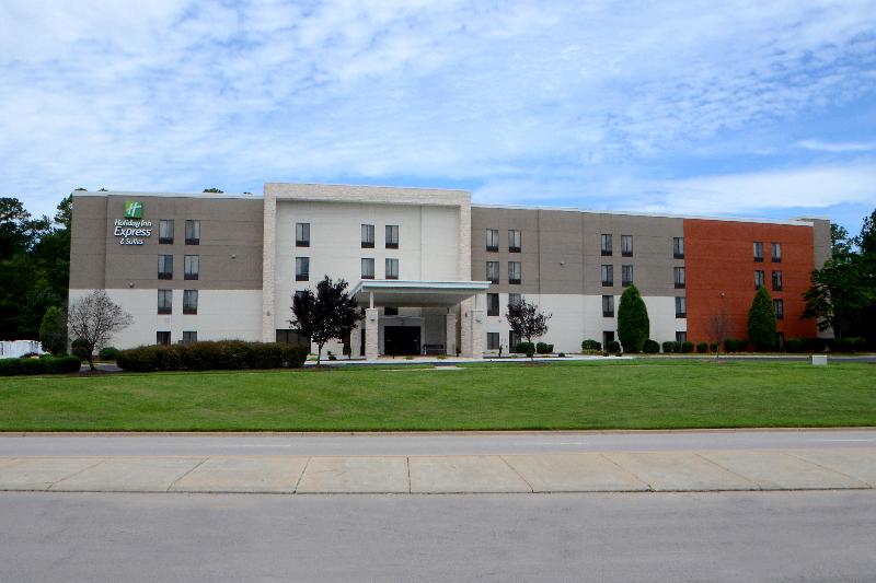 هتل Holiday Inn Express & Suites Raleigh Durham Airport At Rtp, An Ihg