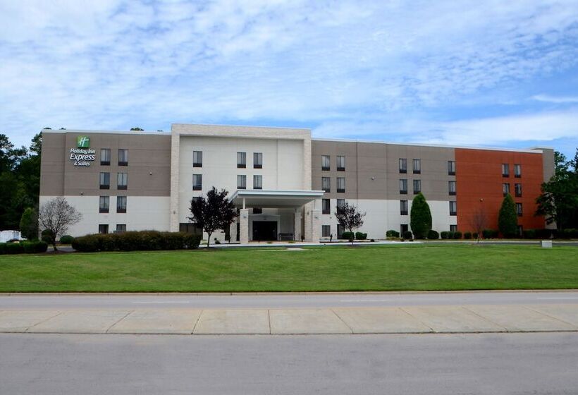 هتل Holiday Inn Express & Suites Raleigh Durham Airport At Rtp, An Ihg