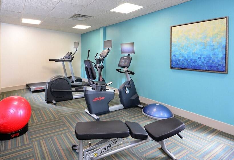 هتل Holiday Inn Express & Suites Raleigh Durham Airport At Rtp, An Ihg