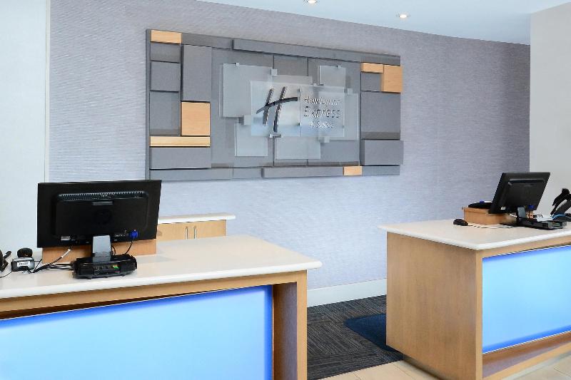 هتل Holiday Inn Express & Suites Raleigh Durham Airport At Rtp, An Ihg
