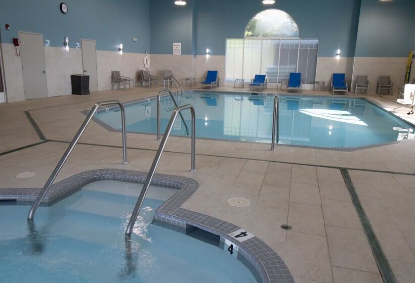 هتل Holiday Inn Express & Suites Manassas, An Ihg