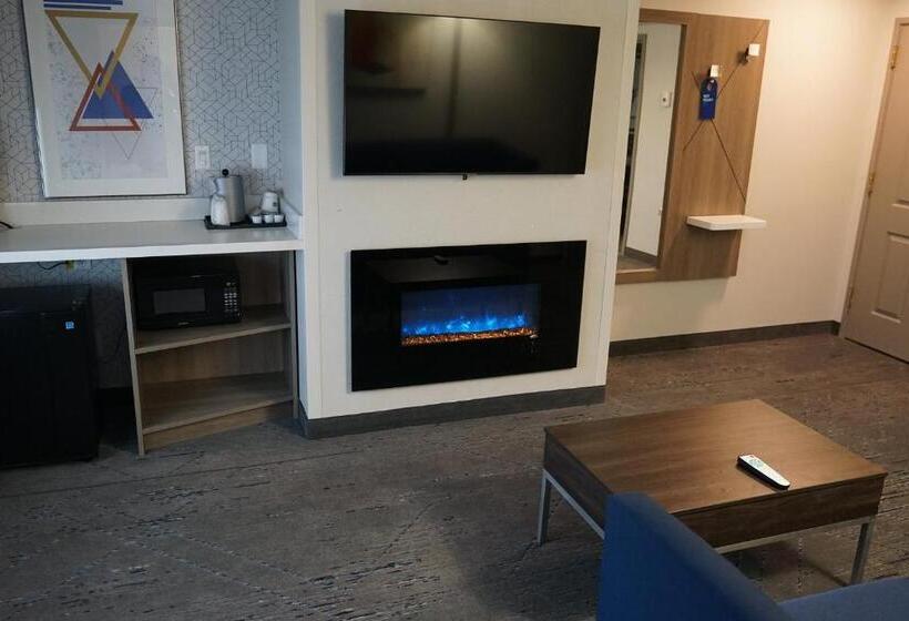 فندق Holiday Inn Express & Suites Salt Lake City N  Bountiful