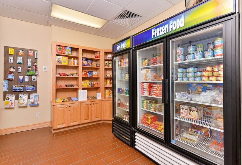 فندق Holiday Inn Express & Suites Salt Lake City N  Bountiful