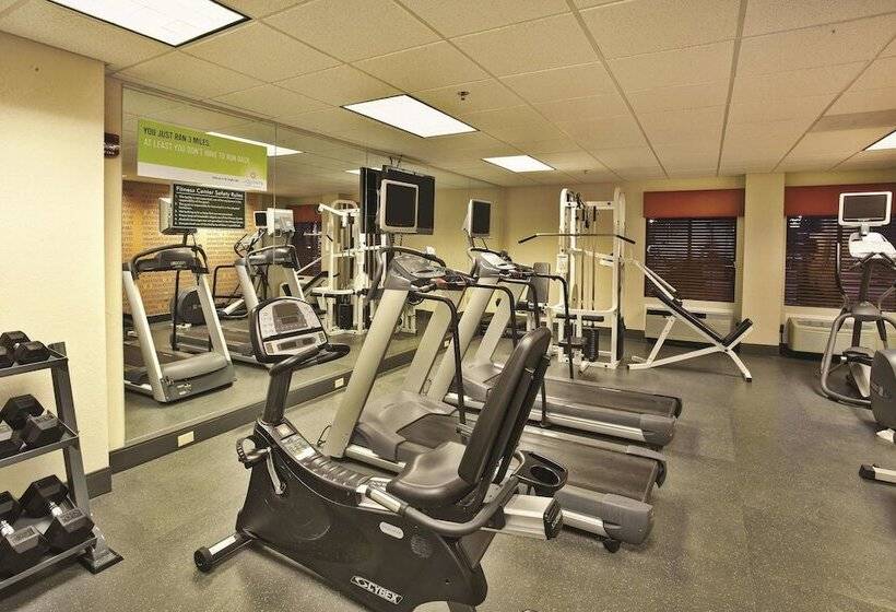 בית מלון כפרי La Quinta Inn & Suites By Wyndham Elkview  Charleston Ne