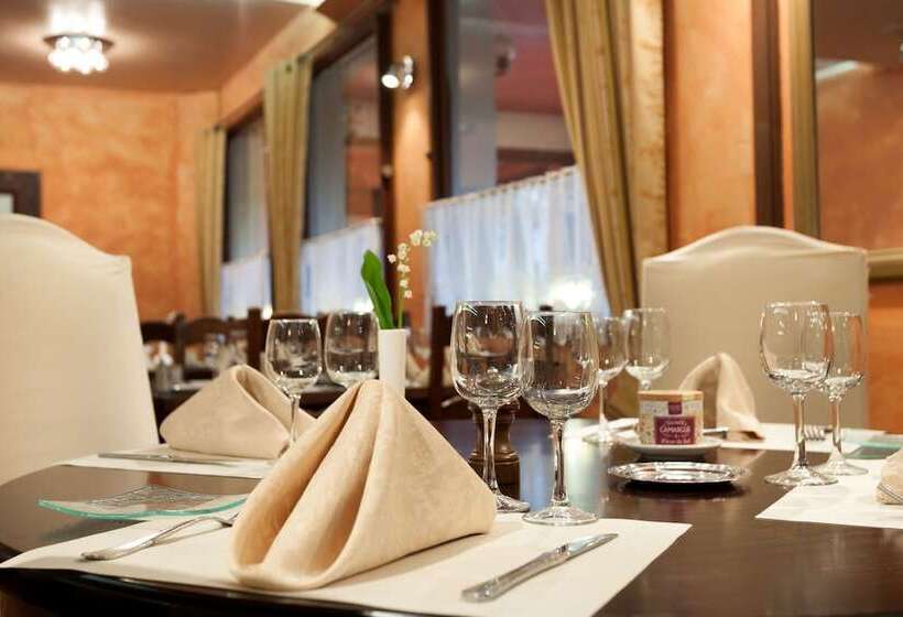 هتل Logis Vignes Blanches  Cosy Et Restaurant De Terroir