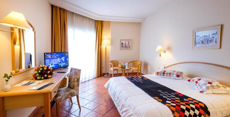 هتل Medina Belisaire And Thalasso