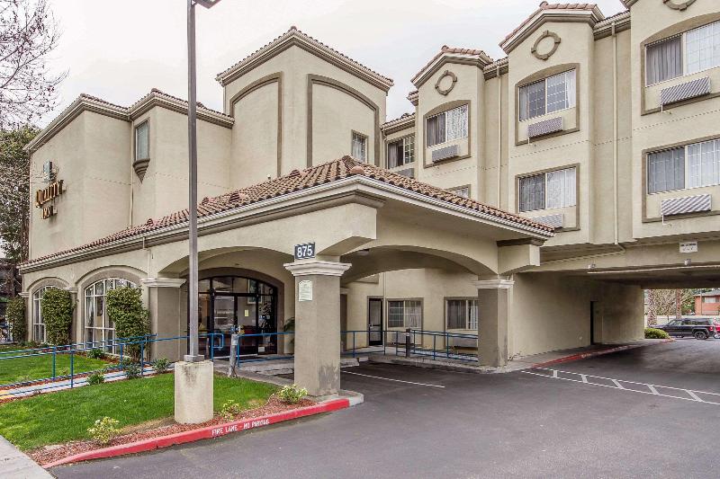هتل Quality Inn
