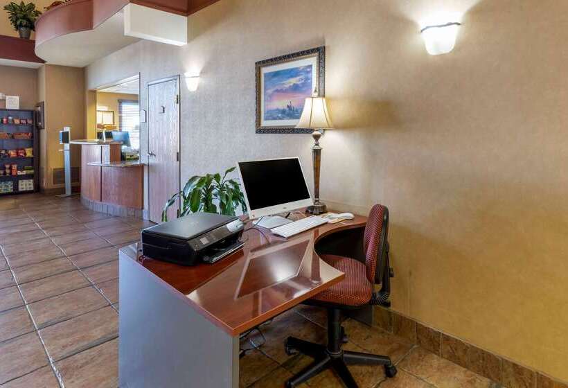 Отель Quality Inn & Suites Wellington   Fort Collins