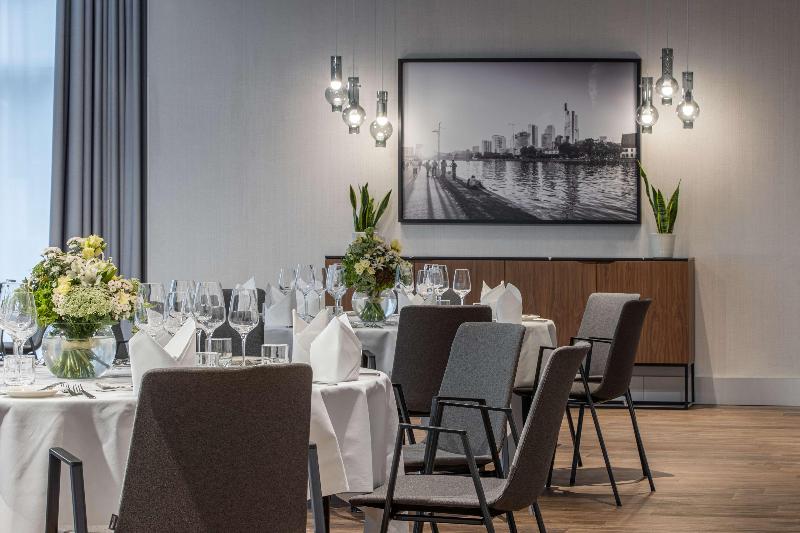 Fotos del hotel Radisson Blu Hotel Frankfurt:  1