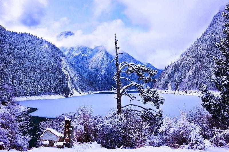 فندق Sheraton Jiuzhaigou Resort