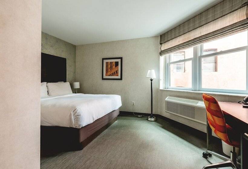 هتل Solita Soho