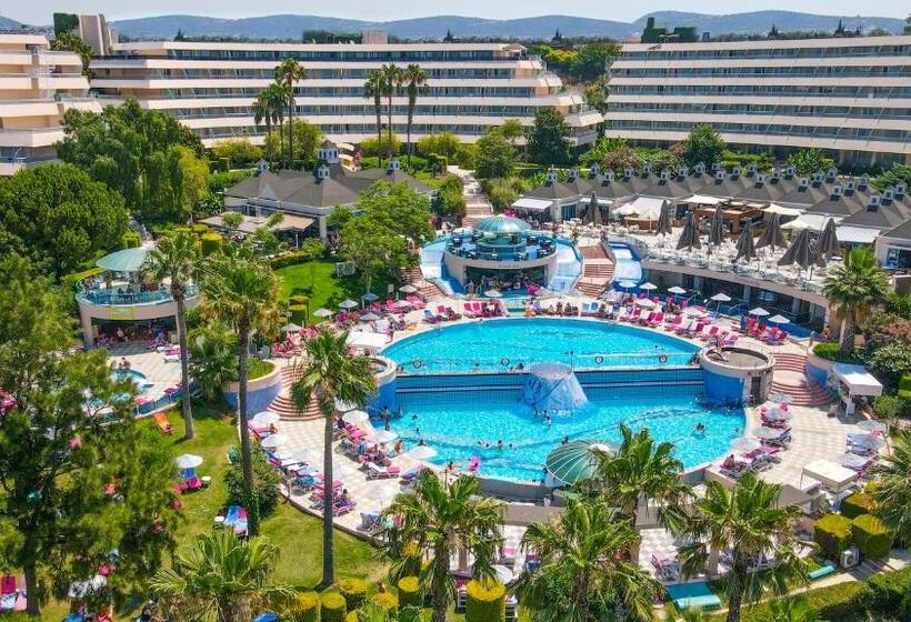 هتل The Grand Blue Sky International  All Inclusive