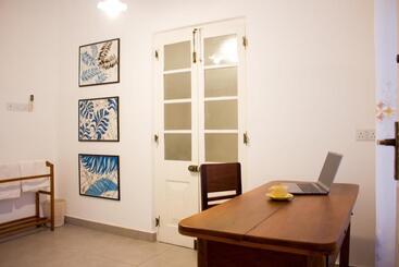 تختخواب و صبحانه Villa Lewis