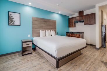 هتل Americas Best Value Inn & Suites Katy