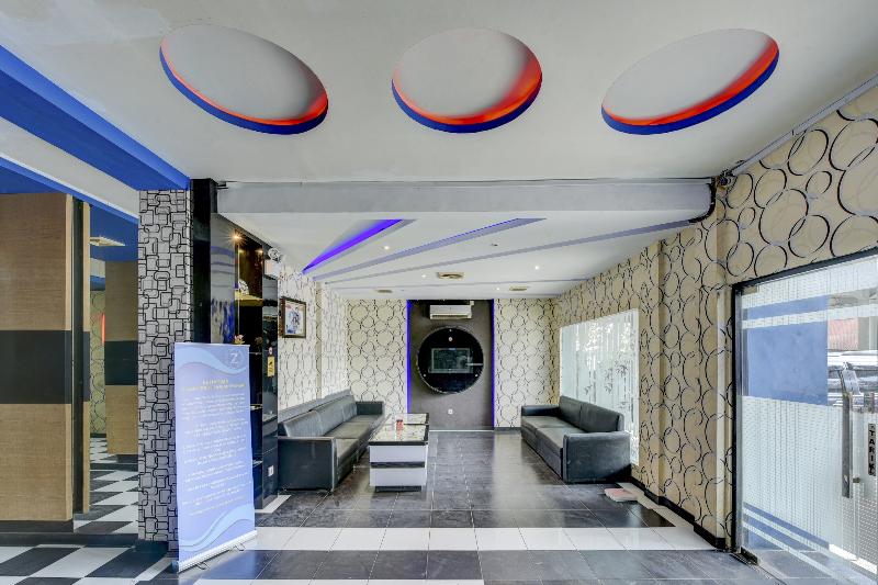 هتل Oyo 4010 Zaara Guest House Syariah