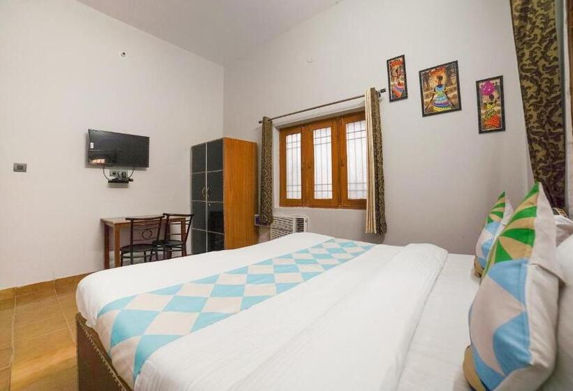 پانسیون Oyo Home 71857 Gautam Villa