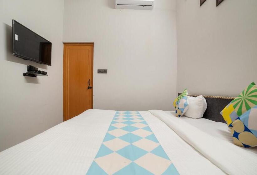 پانسیون Oyo Home 71857 Gautam Villa