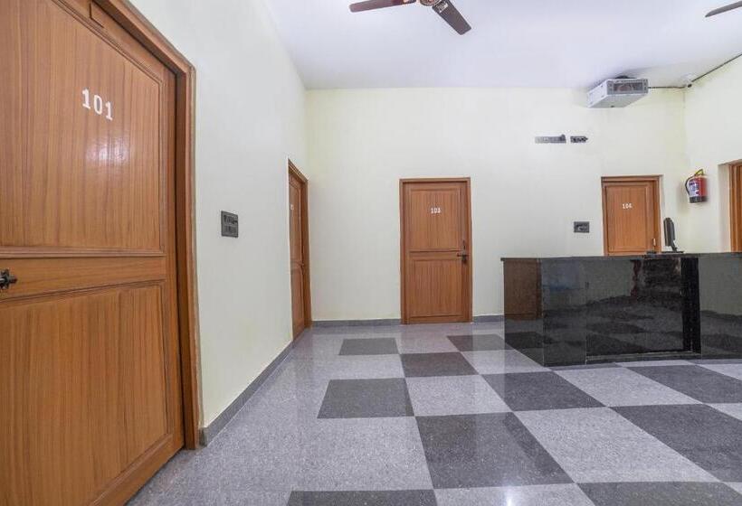 پانسیون Oyo Home 71857 Gautam Villa