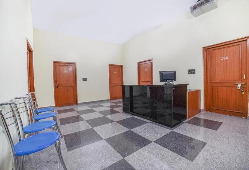 پانسیون Oyo Home 71857 Gautam Villa