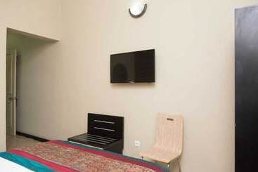 تختخواب و صبحانه Royal Residencial