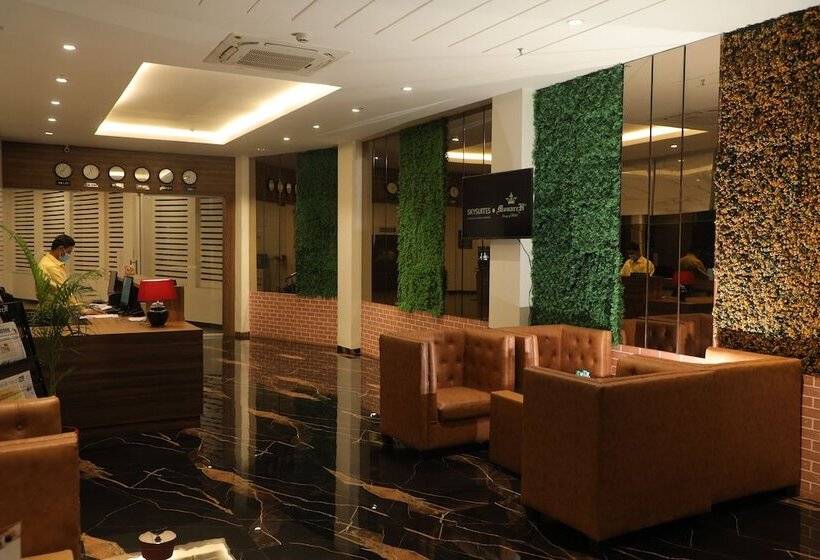 هتل Sky Suites By Monarch