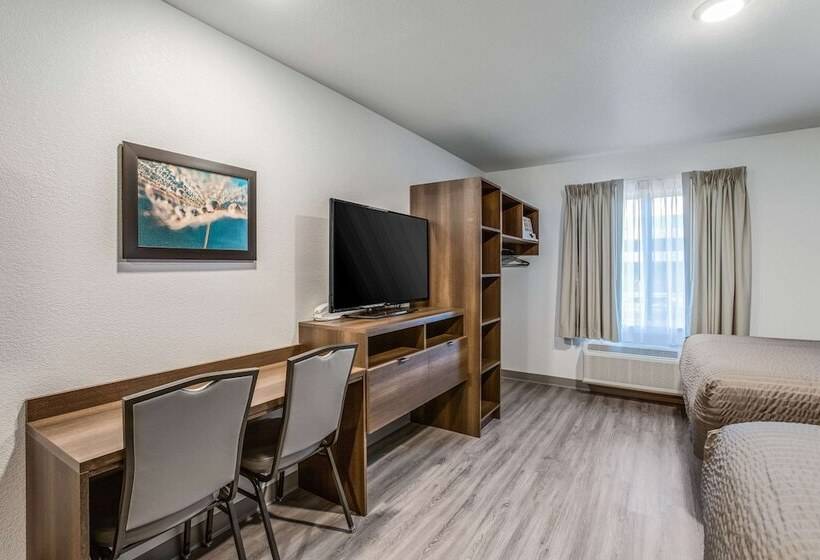 בית מלון כפרי Woodspring Suites Detroit Farmington Hills