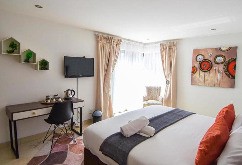 פנסיון 112 On Kloof Guesthouse