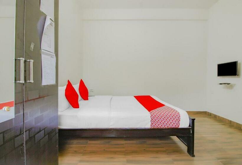 Hotel Collection O 72821 Skl Grands
