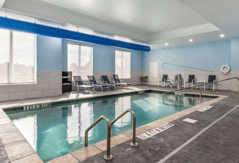هتل Comfort Suites Greenville Airport