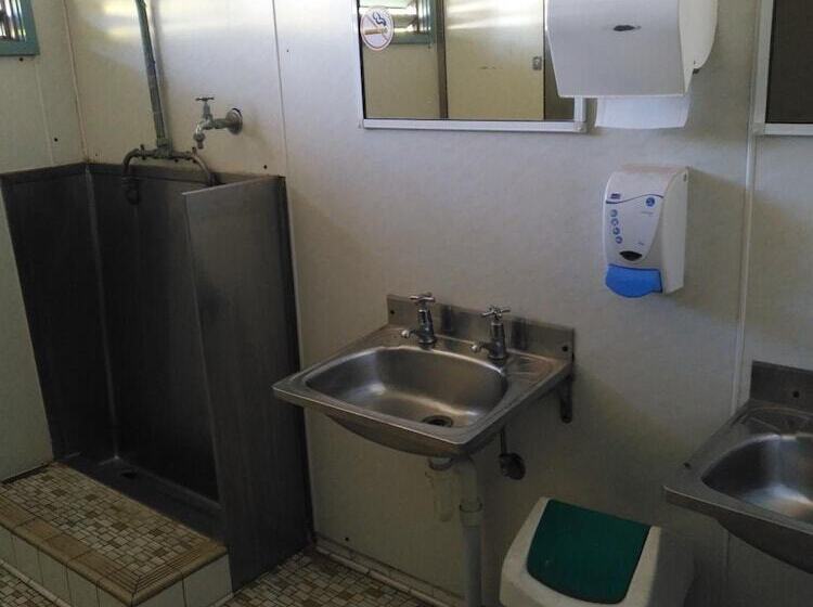 فندق Irish Club Accommodation