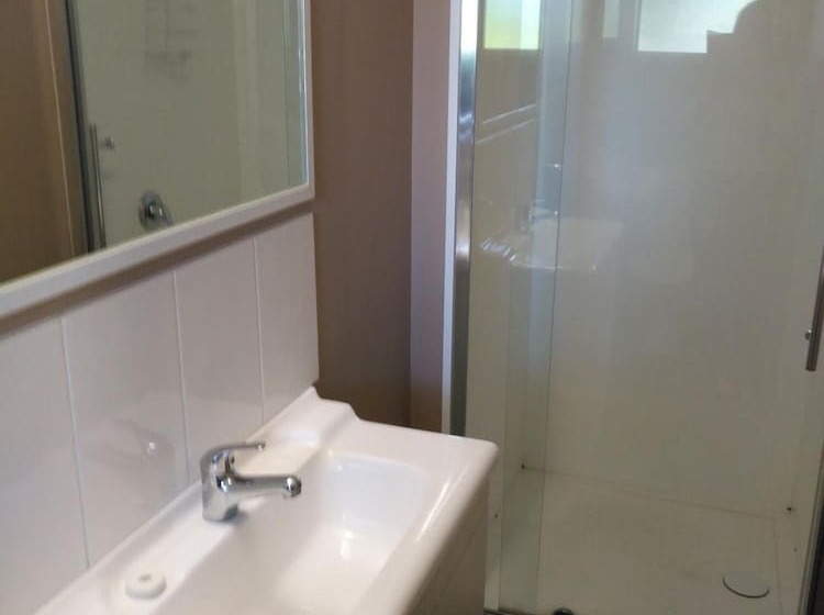 فندق Irish Club Accommodation