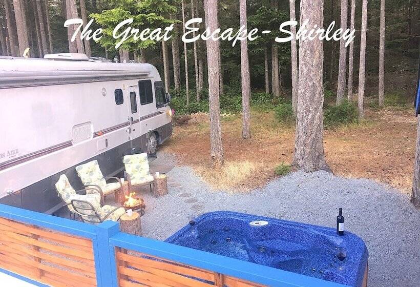 فندق The Great Escape Shirley With Hot Tub