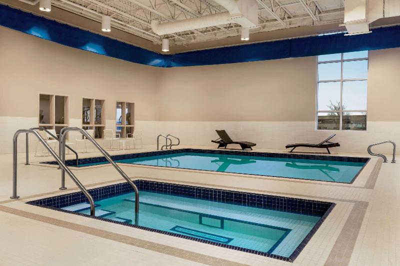 Microtel Inn & Suites By Wyndham Aurora