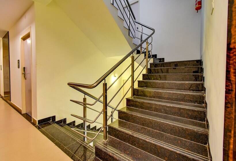 هتل Fabexpress Pas Residency   Nr Marina Beach & Mahatma Gandhi Monument