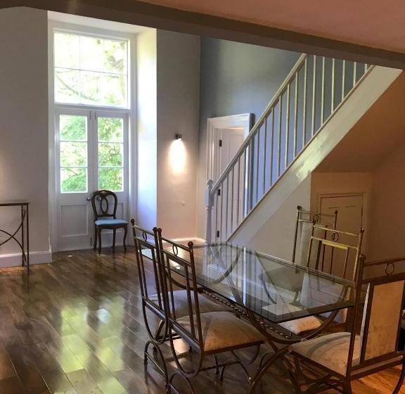 فندق Oyo Ellison Hall