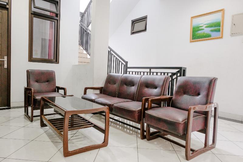 Отель Oyo Life 2744 Guest House Qudsi