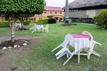 هتل Rwenzori International