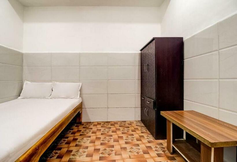 בית מלון כפרי Spot On 47942 Sargam Lodging And Boarding