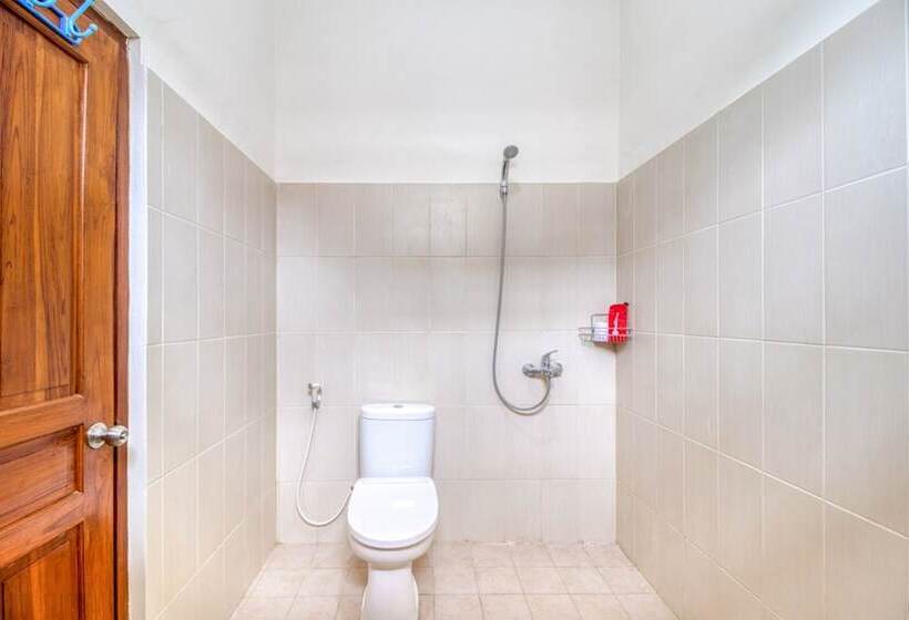 Пансион Reddoorz Near Universitas Gajah Mada