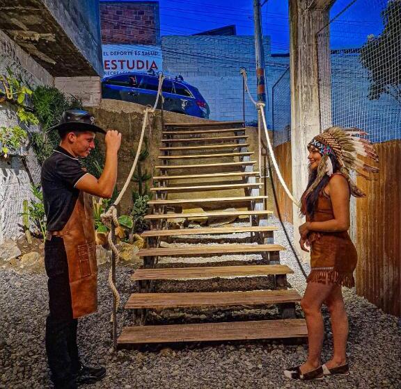 هاستل Urban Hostal San Gil  Piscina Restaurante Bar