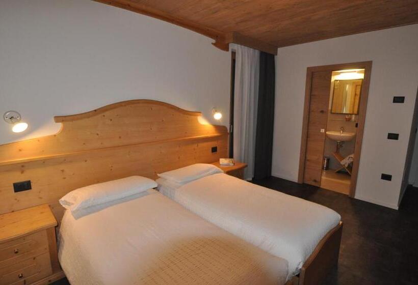 בית מלון כפרי Albergo Alpino