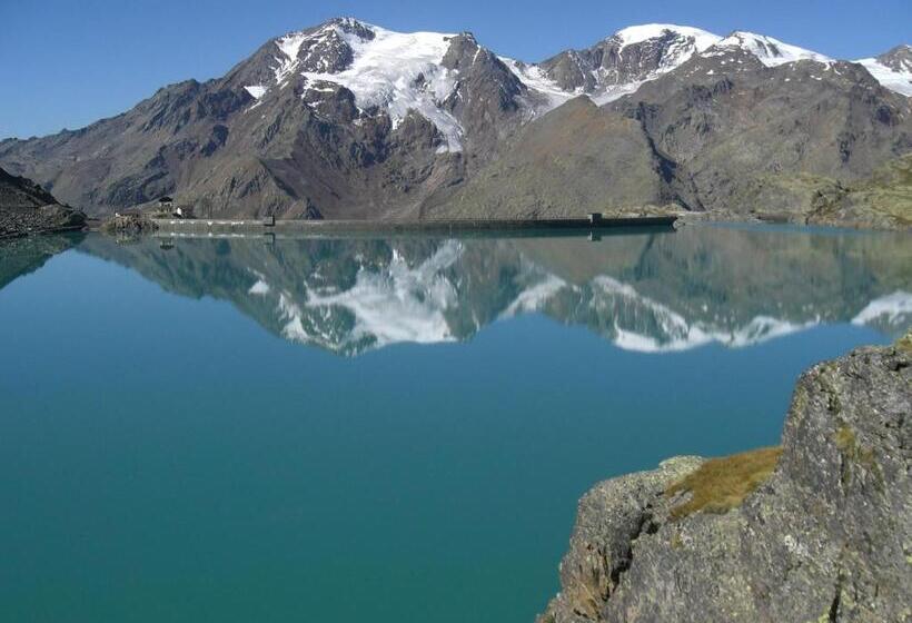 בית מלון כפרי Albergo Alpino