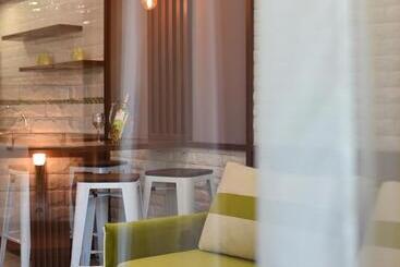 هتل Green Life Boutique Apartments