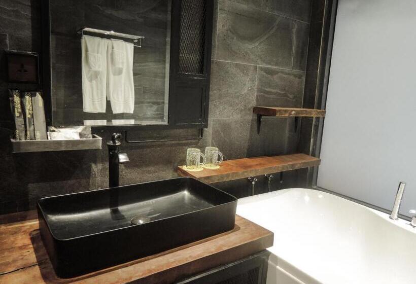 בית מלון כפרי Check Inn Phnom Penh Bkk1