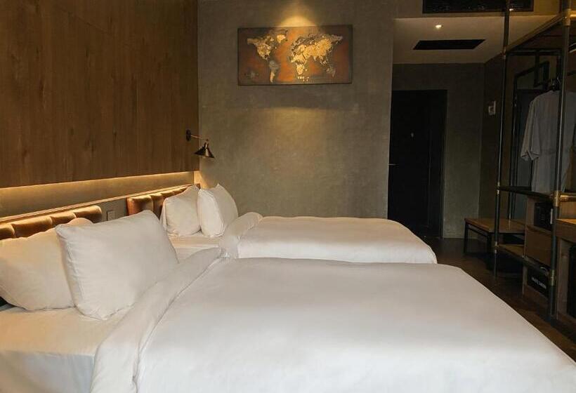 בית מלון כפרי Check Inn Phnom Penh Bkk1
