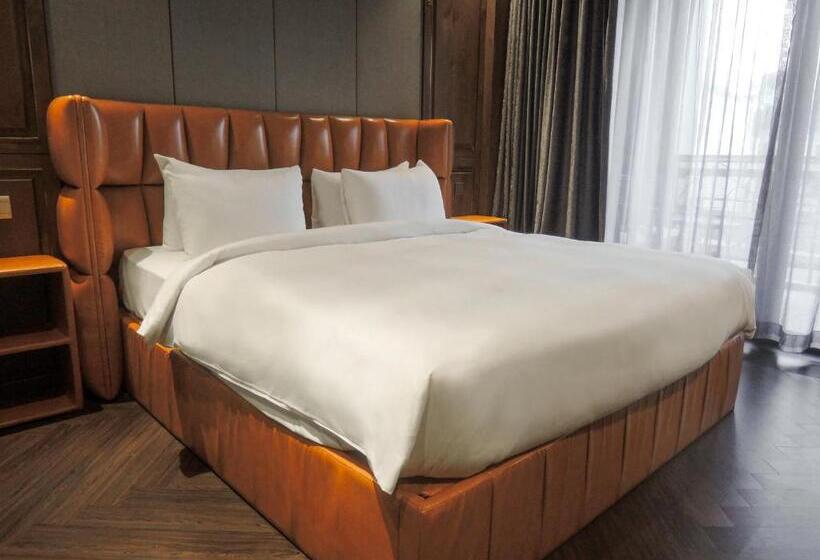 בית מלון כפרי Check Inn Phnom Penh Bkk1