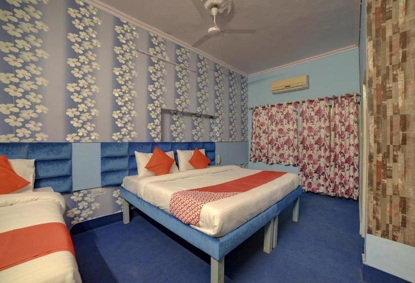 فندق Oyo 28453 Meenu Inn