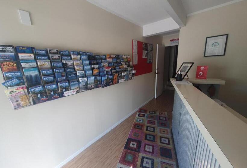 مُتل Cheviot Park Motor Lodge