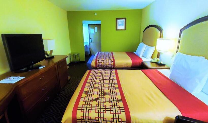 汽车旅馆  Travel Inn And Suites  Sikeston Miner I 55 Exit 67